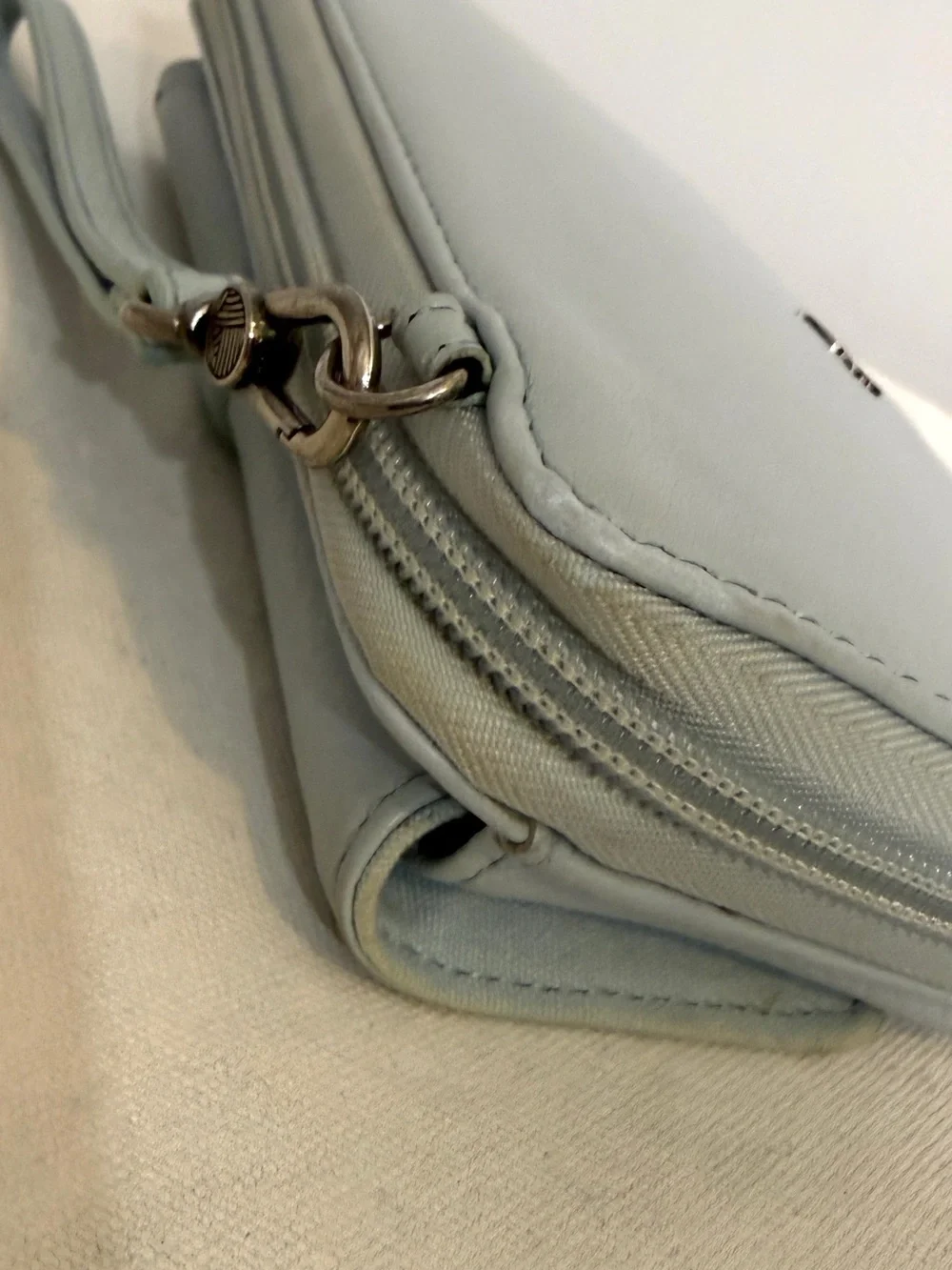 The Sak sak leather
